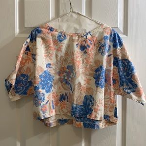 Albert Nipon floral shirt size Medium